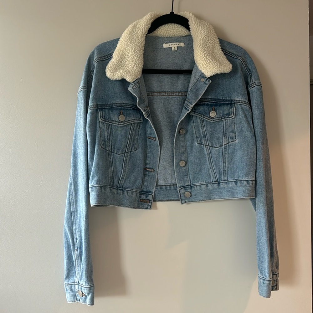 Pacing Jean jacket